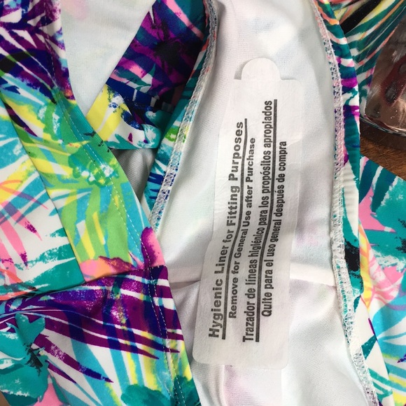 NWOT 16 W  CATALINA Women's Floral  Pattern One Piece Swim Suit Multicolor 1X - Picture 5 of 7